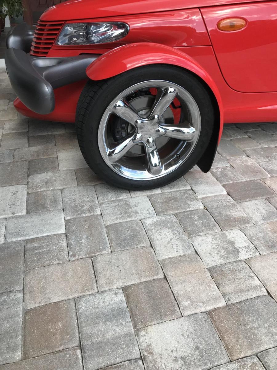 Колеса Plymouth Prowler 1999 года  (фото 28 из 66)